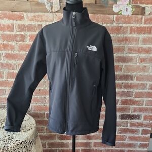 The North Face Men's Black Performance Softshell Jacket